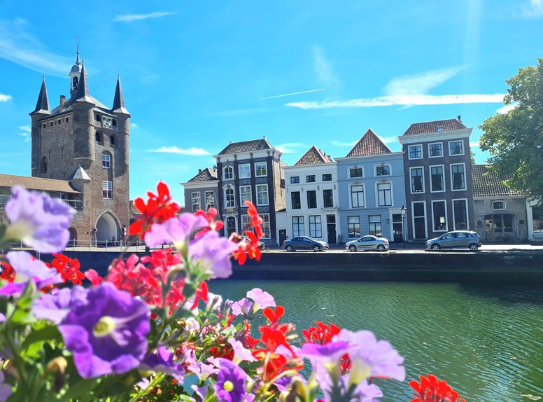 De stad Zierikzee is een prachtige havenstad op Schouwen-Duiveland in Zeeland.