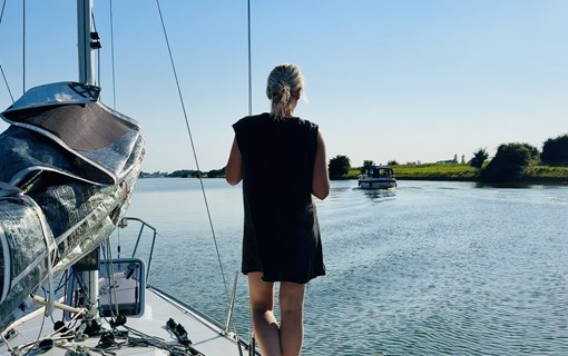 Zeilen Veere richting Middelburg