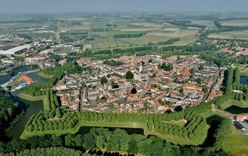 Luchtfoto van vestingstad Hulst