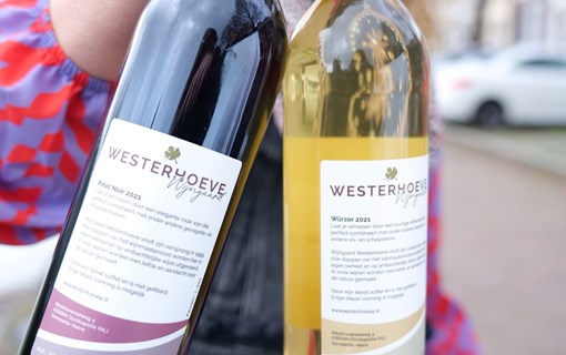Flessen wijn van de Westerhoeve