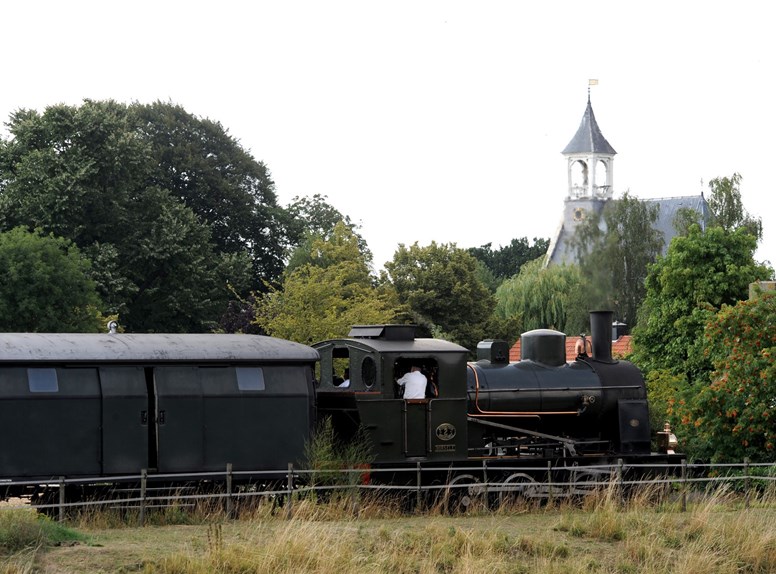 Stoomtrein Hoedekenskerke