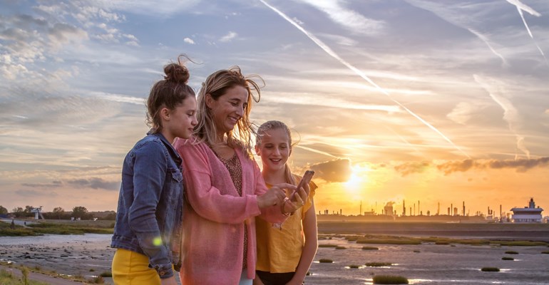 gezin zonsondergang terneuzen