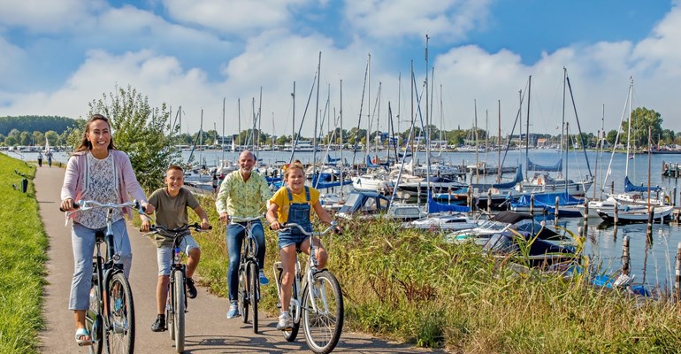 Vindt hier alle routes in Zeeland. Wandelend, fietsend of te paard!