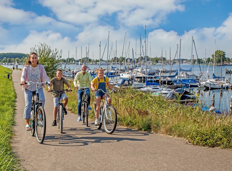 Vindt hier alle routes in Zeeland. Wandelend, fietsend of te paard!