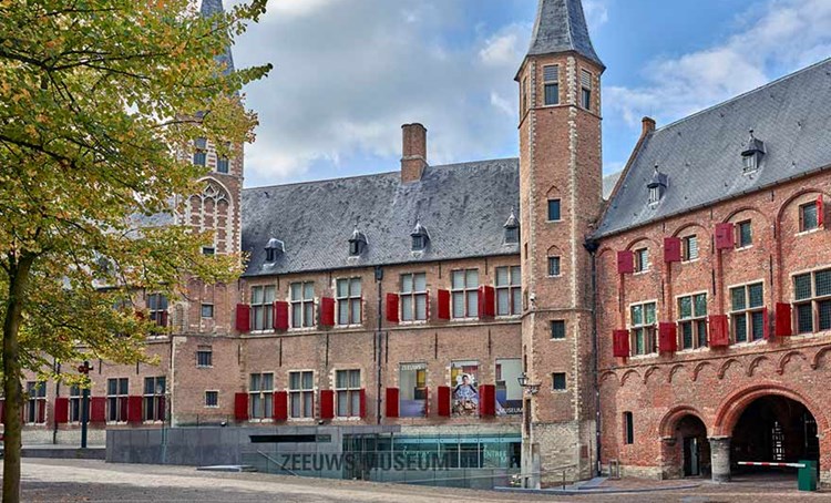 Abdijplein Middelburg - Zeeuws Museum