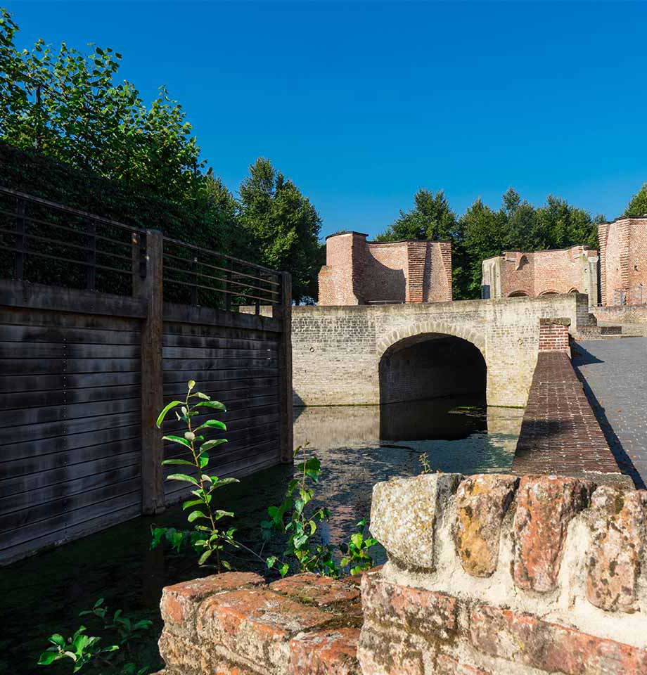 Stadswallen in Hulst