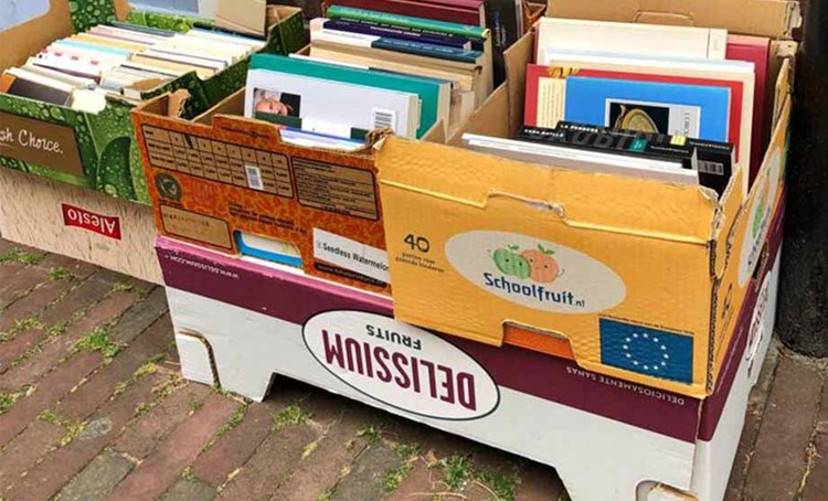 Boekenverkoop op Middelburgse straten