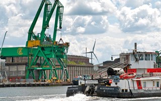 Laad- Loskraan haven Terneuzen