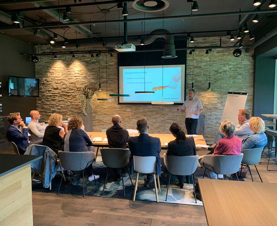 Netwerken en presentaties bij netwerkbijeenkomsten