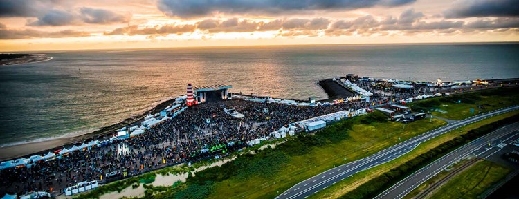 Concert at SEA luchtfoto