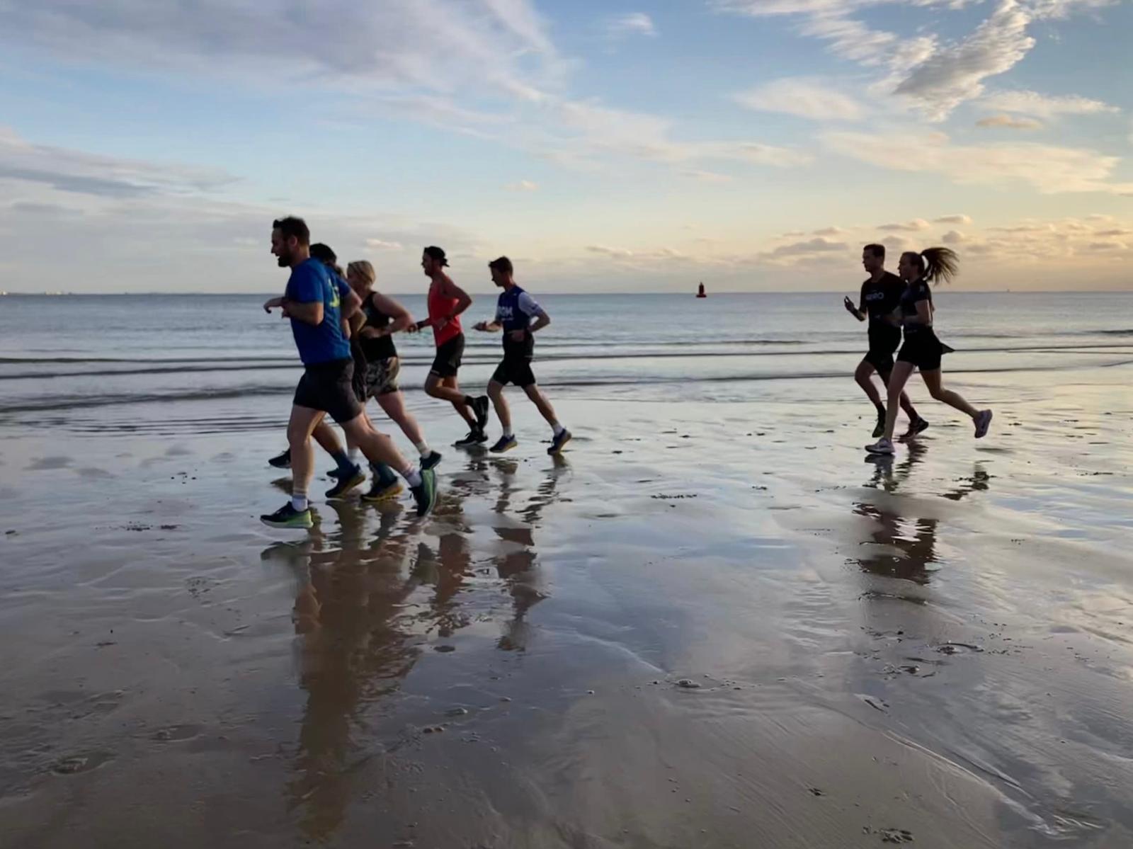 Hardlopen over het strand